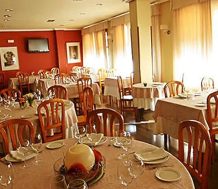 Restaurante Mendez Konukevi Villafranca Del Bierzo